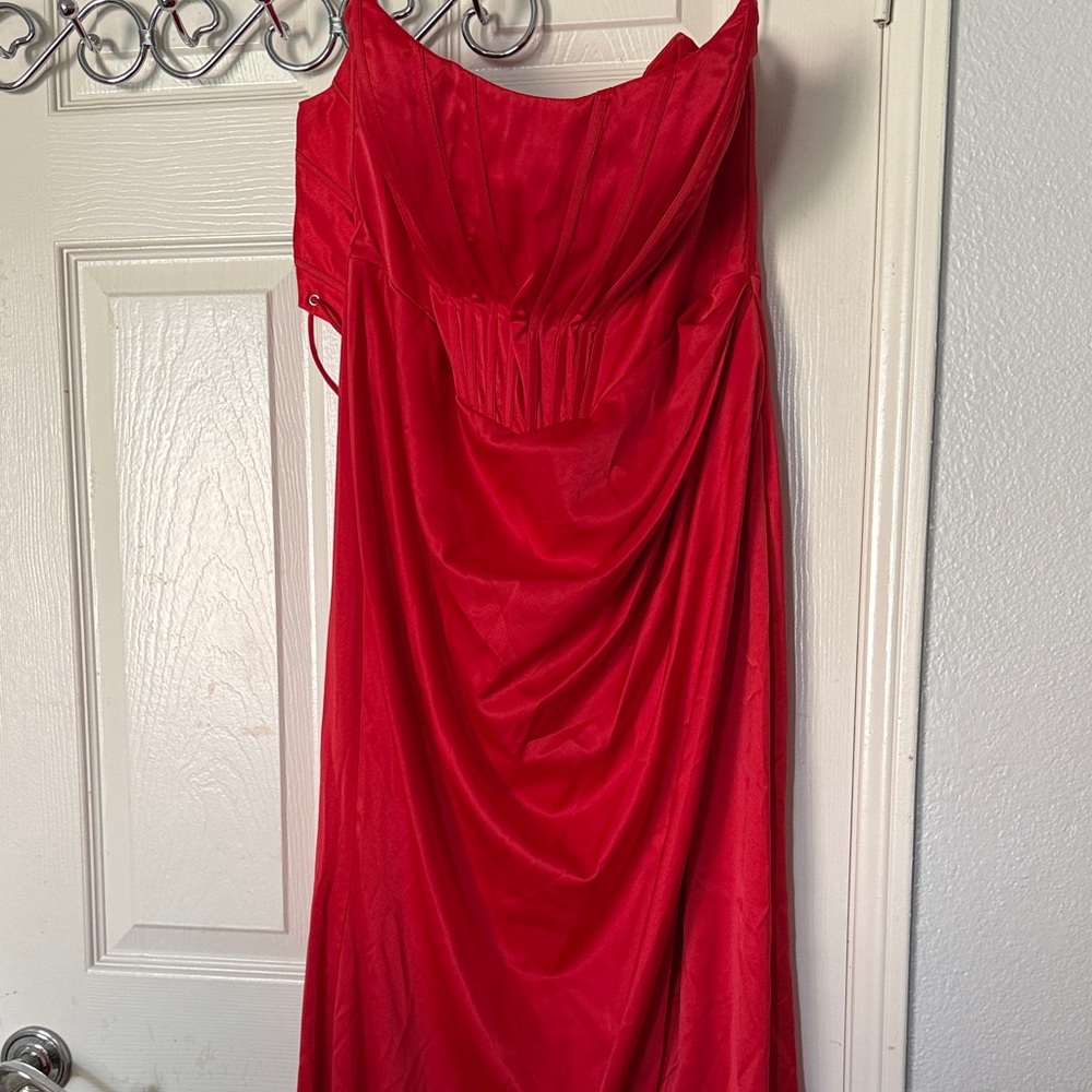 Elegant Red Evening Gown
